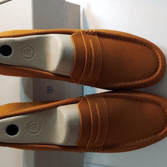 Amber Driving Loafer - size 10 - Discontinued Color - Picture 5 of 5